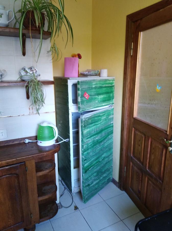 Apartment On Voli Avenue 21 ルーツィク エクステリア 写真
